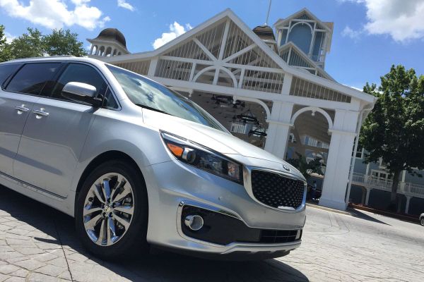 Cookies & Clogs | You don't NEED a car at Walt Disney World but it sure can be nice. We had the 2016 Kia Sedona and it was pe