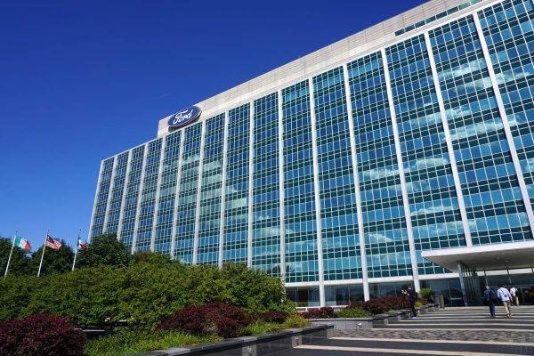 Cookies & Clogs | Cars | Discover the latest news and 2016 automotive trends during the 2016 Further with Ford conference. Se