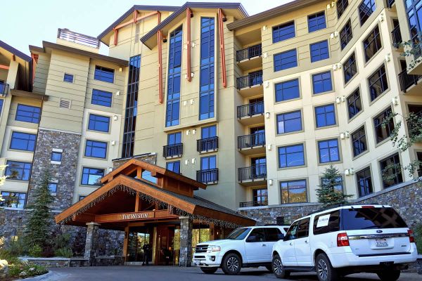 Cookies & Clogs | Travel | If you're looking for a hotel near Mammoth Lakes and Mono Lake, then the Westin Monache Resort in
