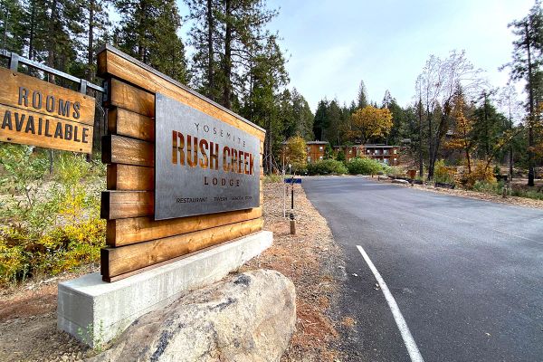 Rush Creek Lodge in Groveland, CA near Yosemite National Park