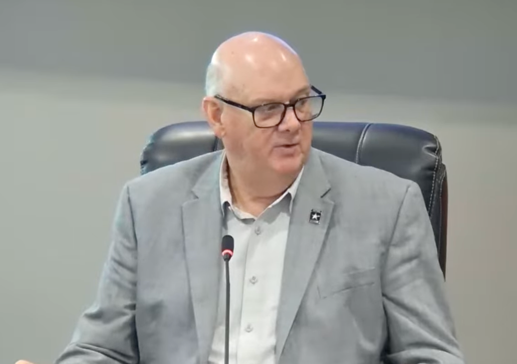 Botkin breaks with pro-development bloc on zone change
