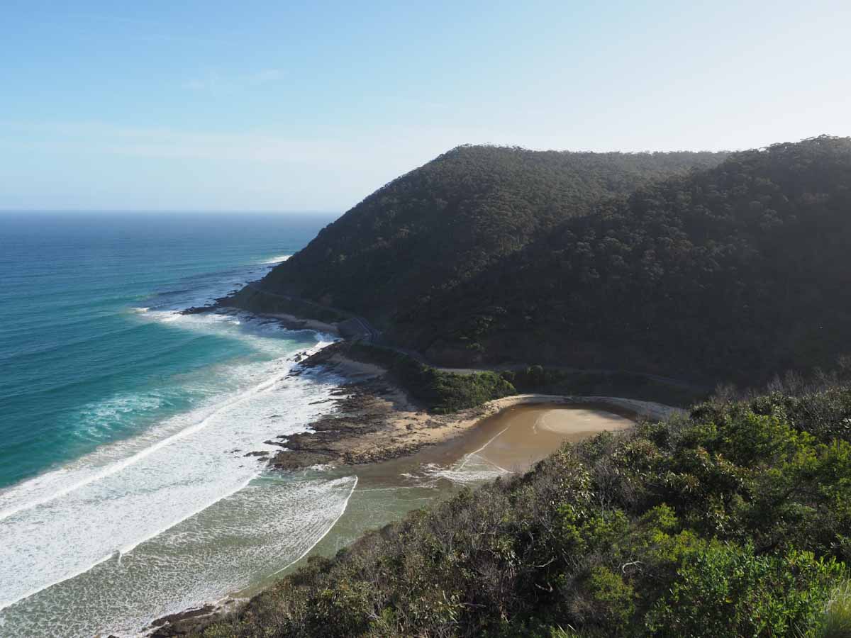 Teddys lookout shows a view over the great ocean road with mountains and sea and is a quick stop when its raining in lorne