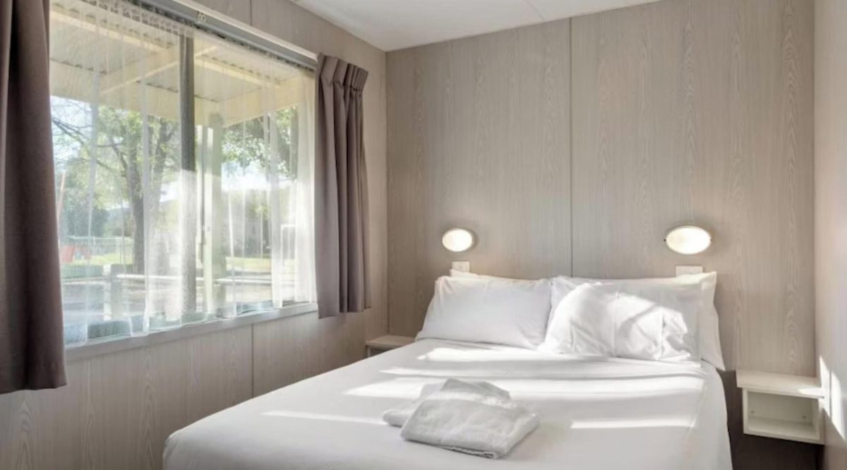 High Country Dog Friendly Caravan Park and Holiday Park Cabin