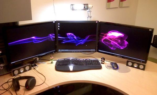 LCD Monitor Arms