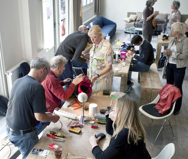 Helping one another at a Repair Cafe in Amsterdam