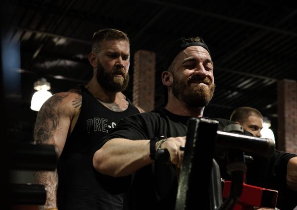 Selectively target lats, traps, rhomboids, & posterior delts by tweaking grip & execution intent.