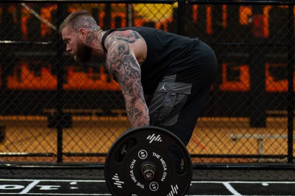 You don't need “glute activation”, you just need a stable pelvis.
