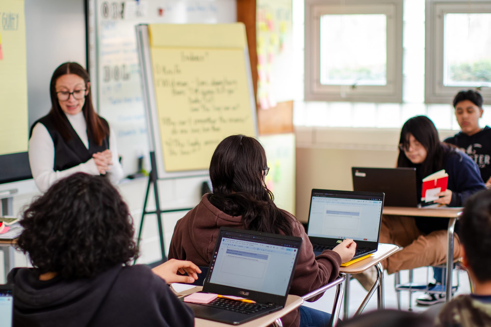 Students working in a CommonLit classroom.