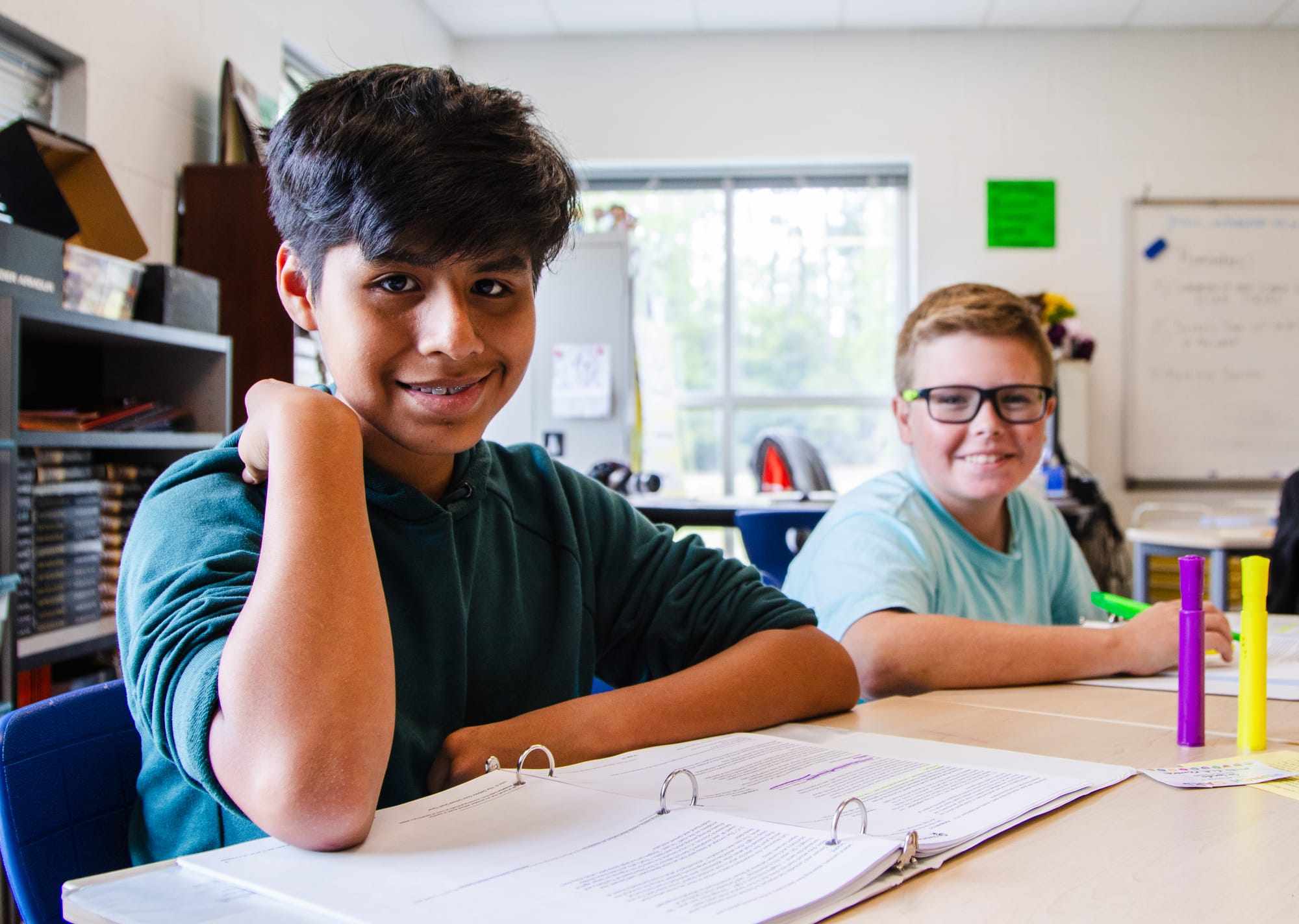 Middle school students in a CommonLit classroom.