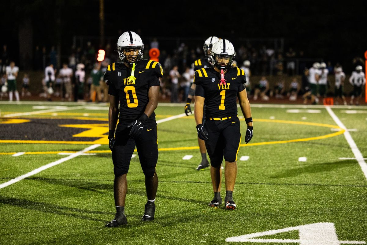 Best linebacker duo in the state? Geovoney Burks and Miles Green make the case for Roosevelt football