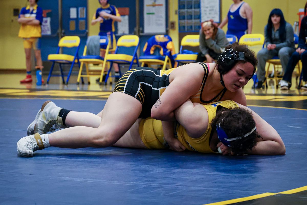 Versatile Roosevelt wrestling looking to win big on and off the mat