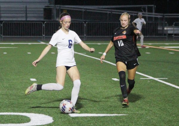 Rose City Roundup: Benson volleyball back in the win column; Central Catholic boys soccer on win streak