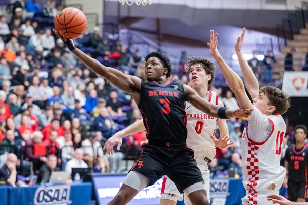 No. 17 Benson boys basketball is still dancing after surviving No. 8 Clackamas' punches