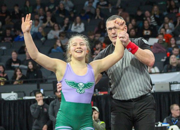 Ida B. Wells senior Zorina Johnson battles through injury to cement legacy as a 3-time champ