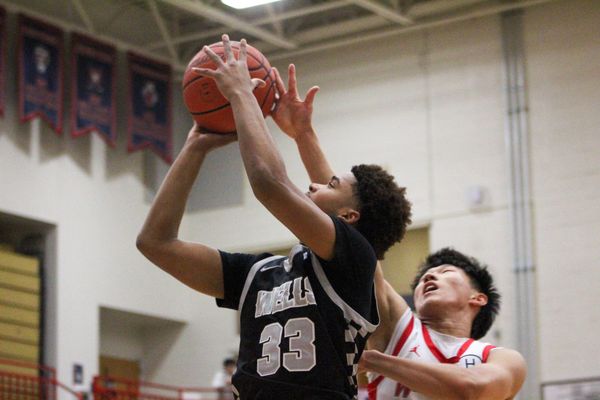 6A boys basketball state round one: Wells upset bid falls short, three local squads advance