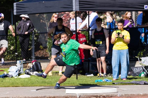 Milo Swinth tossing his way into Cleveland track and field record books