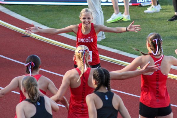 Ellery Lincoln sweeps distance events, breaks 1500 meter meet record to lead Lincoln track and field