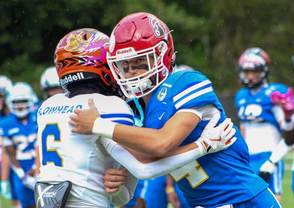Talented Lincoln football senior class on display at 2026 Les Schwab Bowl