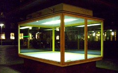 Vitrine-leer-150