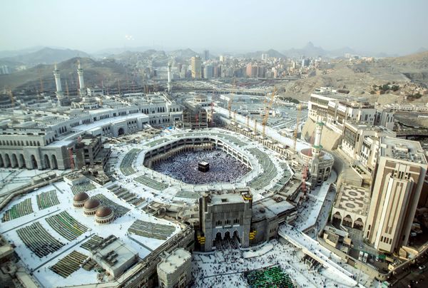 "Auch kein Wasser?" – Wir beantworten eure dümmsten Fragen zum Ramadan