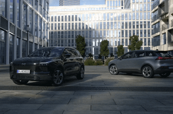 Photography-based Full-CG Environment