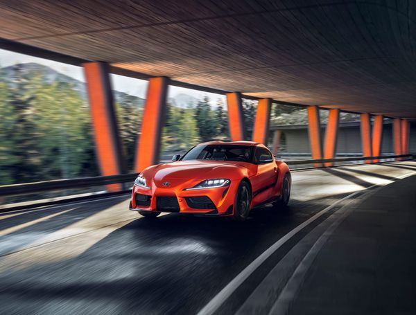 Bringing the Thrill of the Supra to Life with High-Quality Imagery