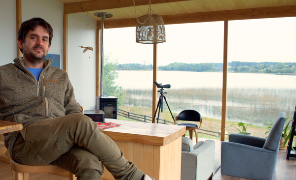 Vivir aquí, trabajar allá.