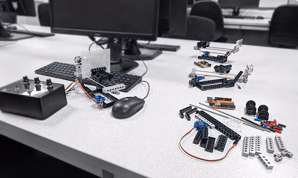 Why the University of Bath Chooses Brickwith for Engineering Education Feature Image