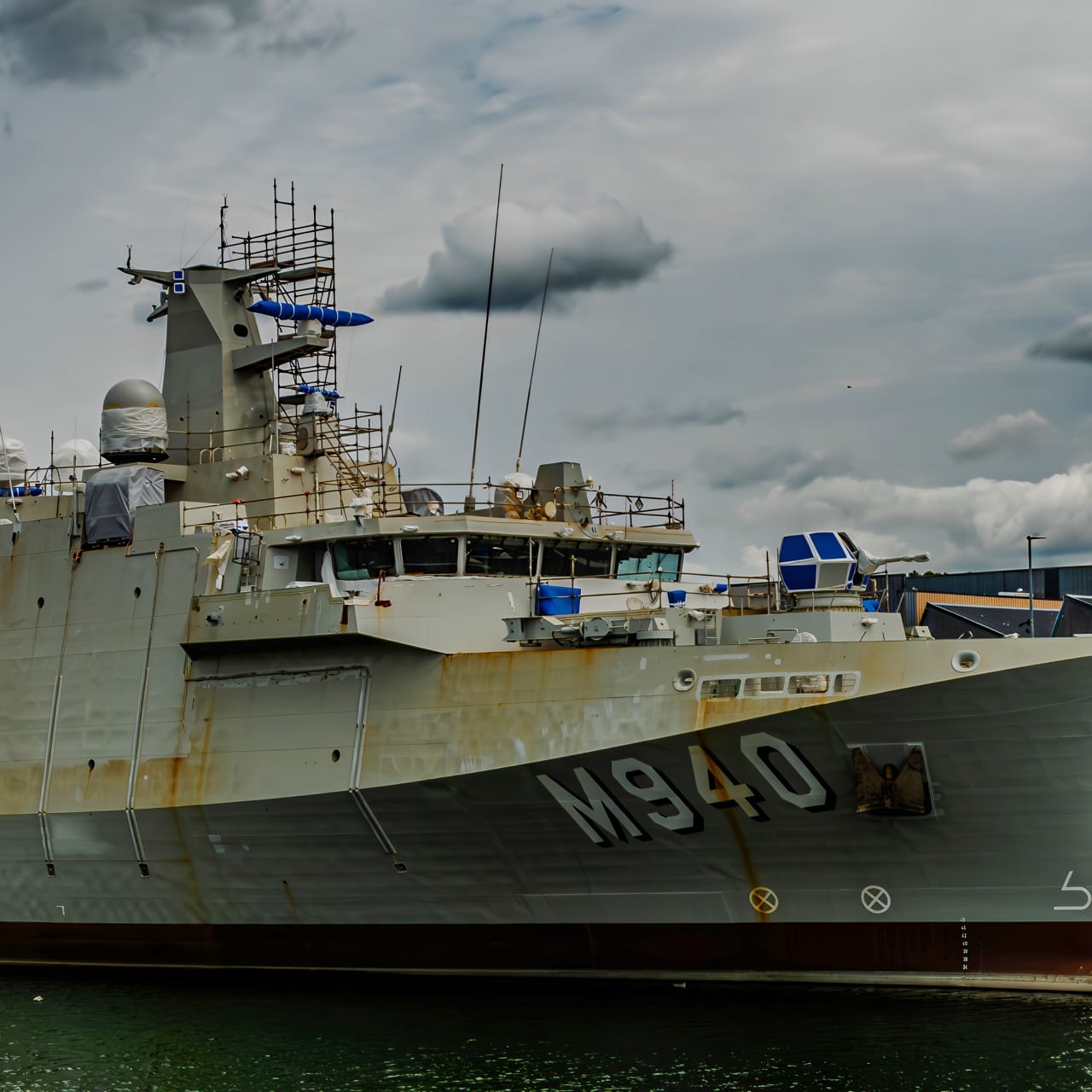 Le port de Concarneau,fregatte marine nationale, Fujifilm X30