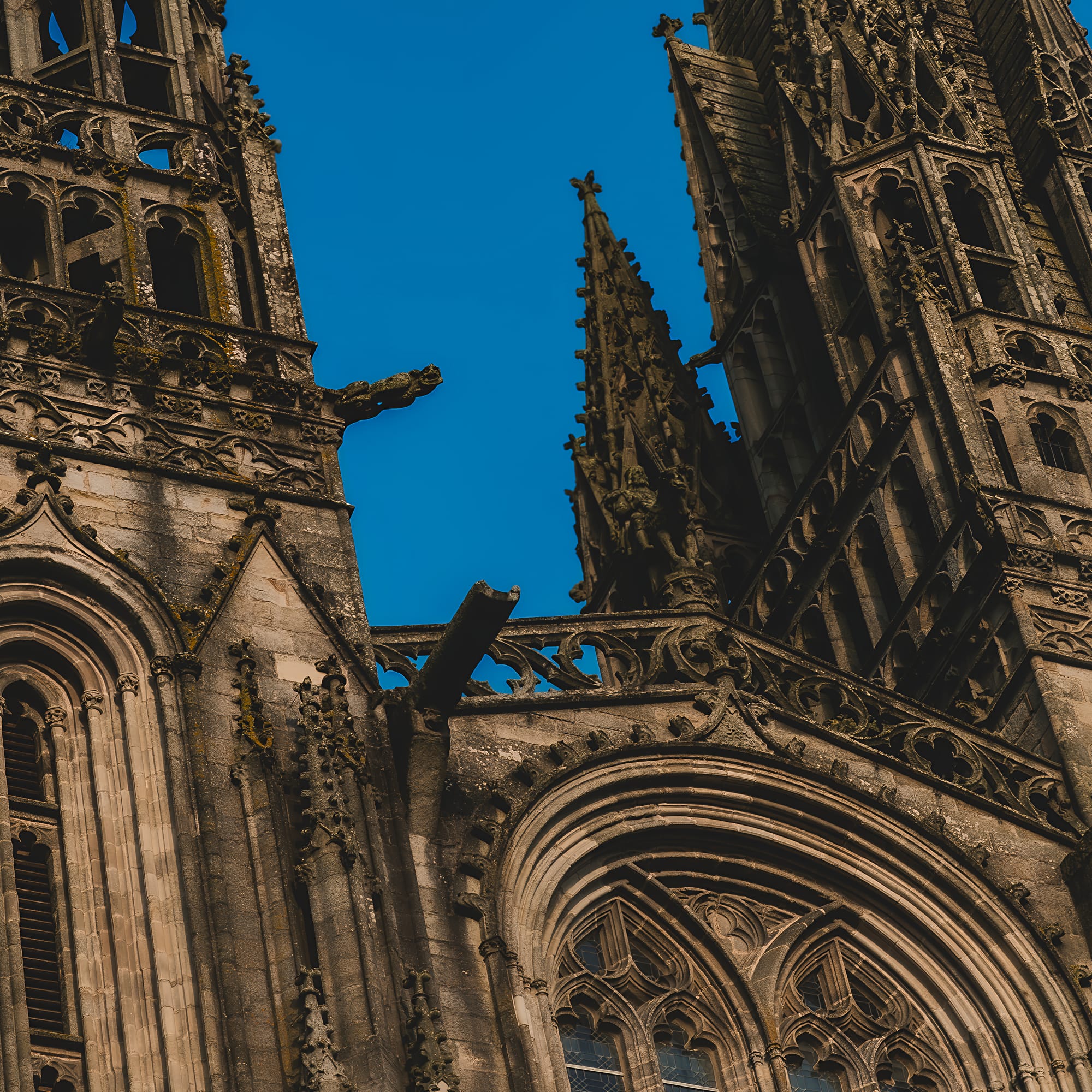 Saint-Corentin : Un Livre à Ciel Ouvert