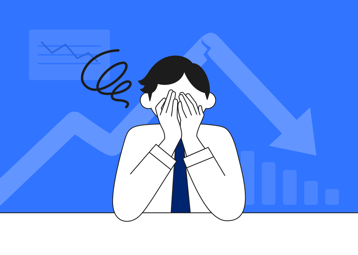 매장 관리자가 책상에 앉아 얼굴을 감싸고 스트레스를 받고 있다. 배경에는 지표 하락을 상징하는 데이터가 펼쳐져 있다.