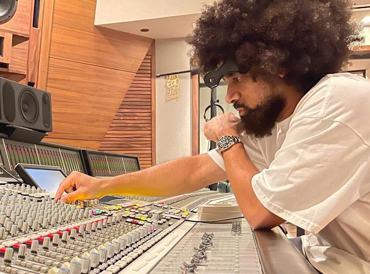 Dem Jointz in the studio