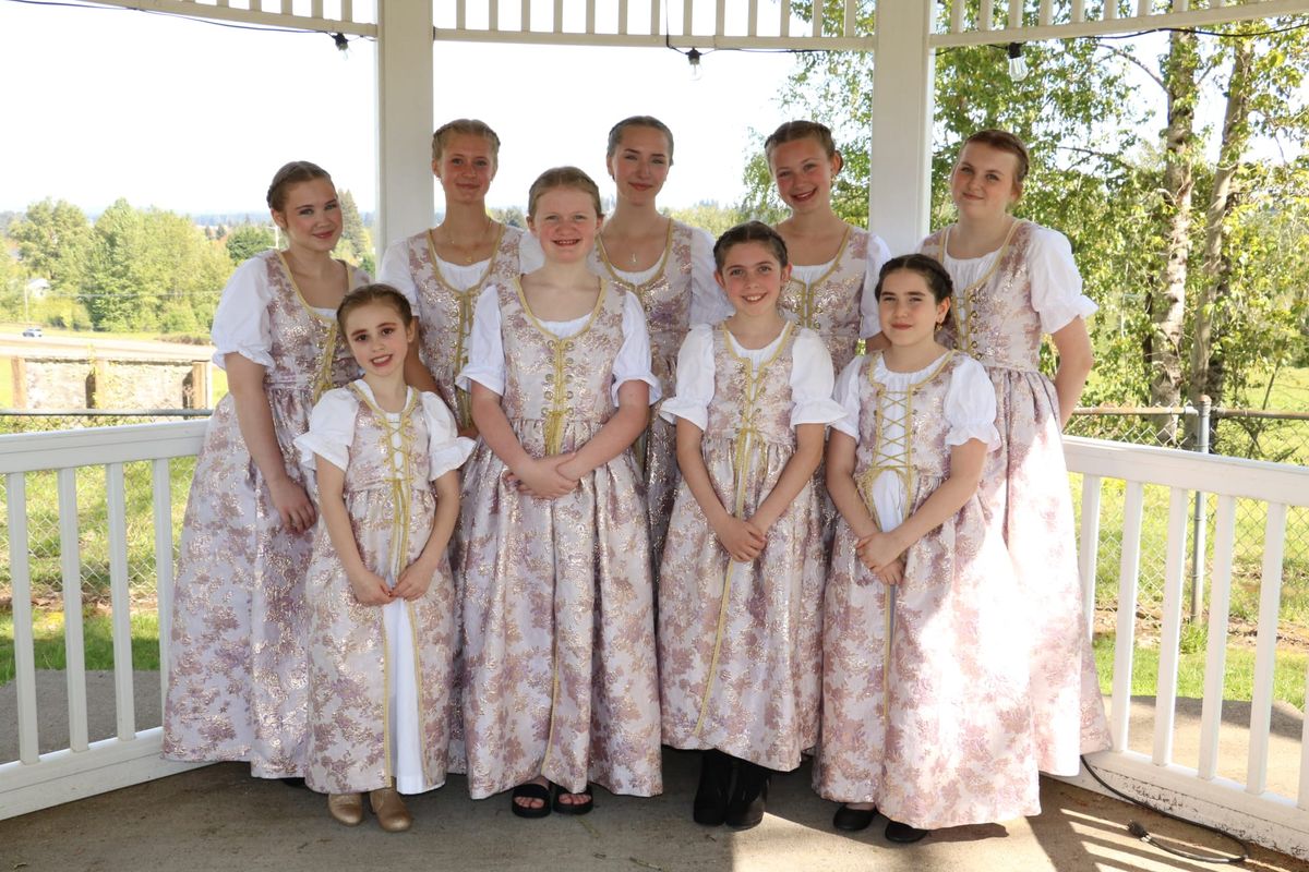 Watch: Robin Hood Festival Maid Marian Court members crowned