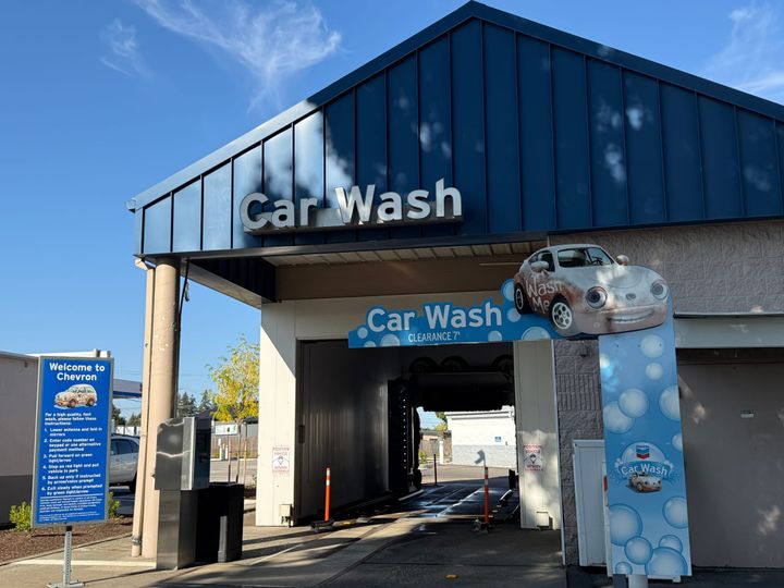 Chevron renovates, reopens Sherwood’s car wash