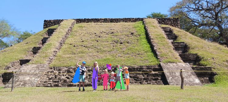 Super six go to Suchitoto