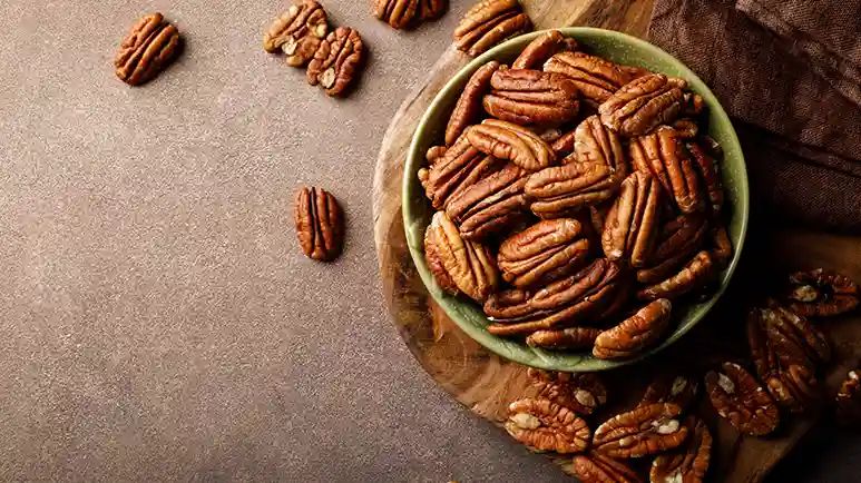 can you feed pecans to your pets