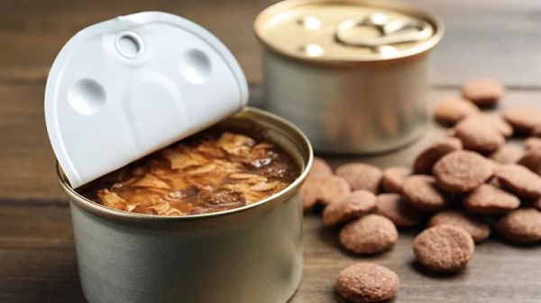 carcinogen glyphosate in pet food