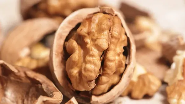 can you feed walnuts to your pets