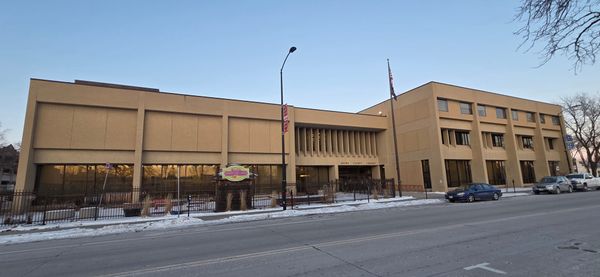 Doubts Grow as Library Board Reconsiders Third on the Square