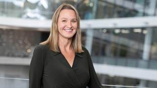 A person smiling at camera

AI-generated content may be incorrect.