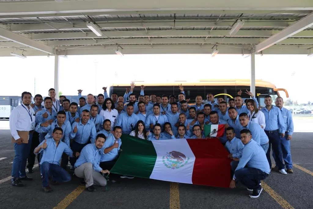 Mazda presenta primera generación de colaboradores capacitados en japón