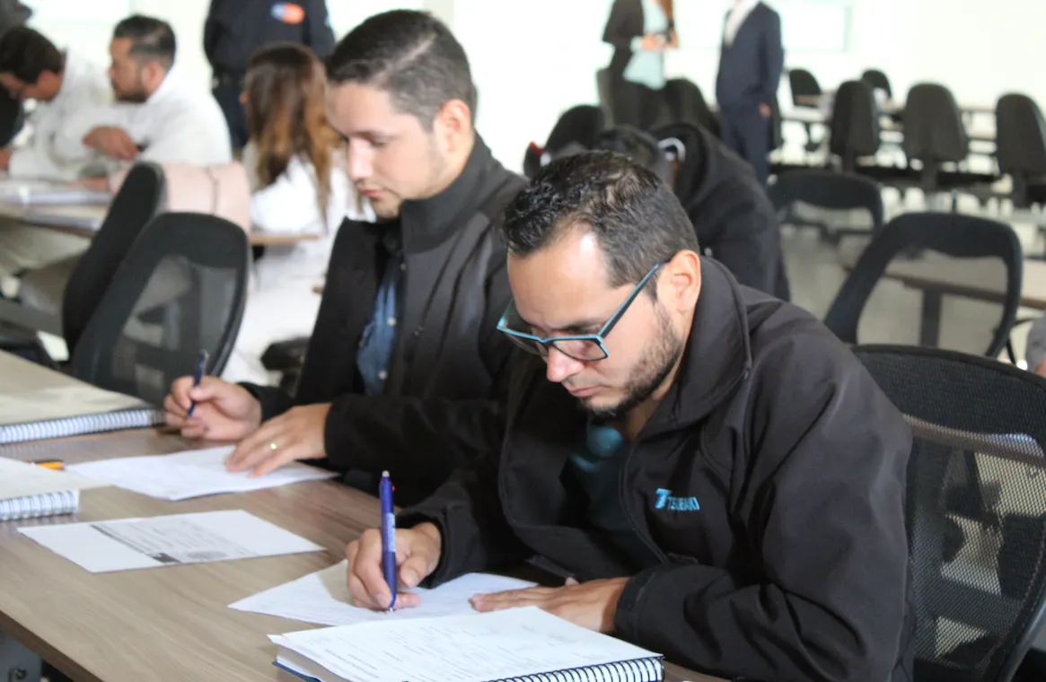 Profesionalizan a proveedores automotrices