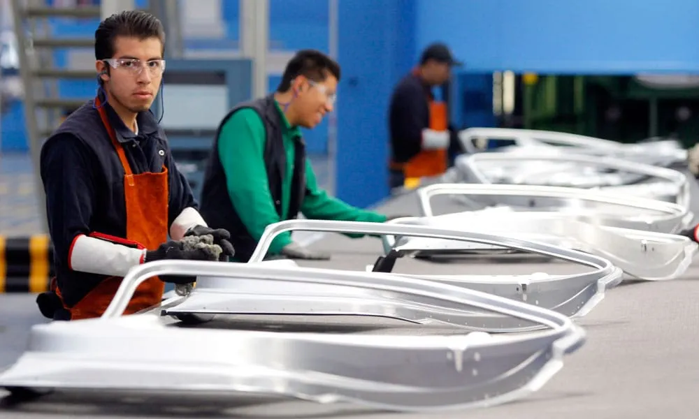 Paros técnicos en armadoras no frenarán inversiones en puebla: canacintra