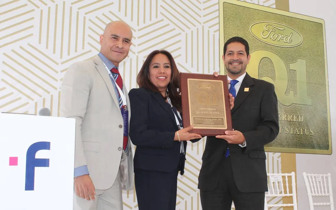 ¡Faurecia Puebla recibió el premio Q1 de FORD!