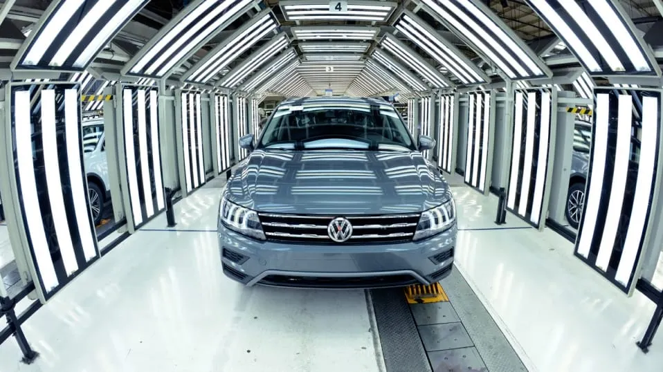 Volkswagen extenderá paro de producción en México
