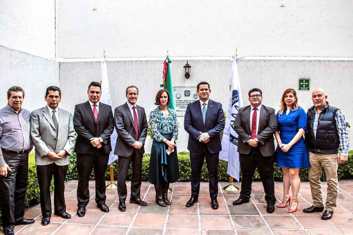 Gobernador de Guanajuato visita la AMDM para pactar acuerdos antes de 5ta. Expomaq