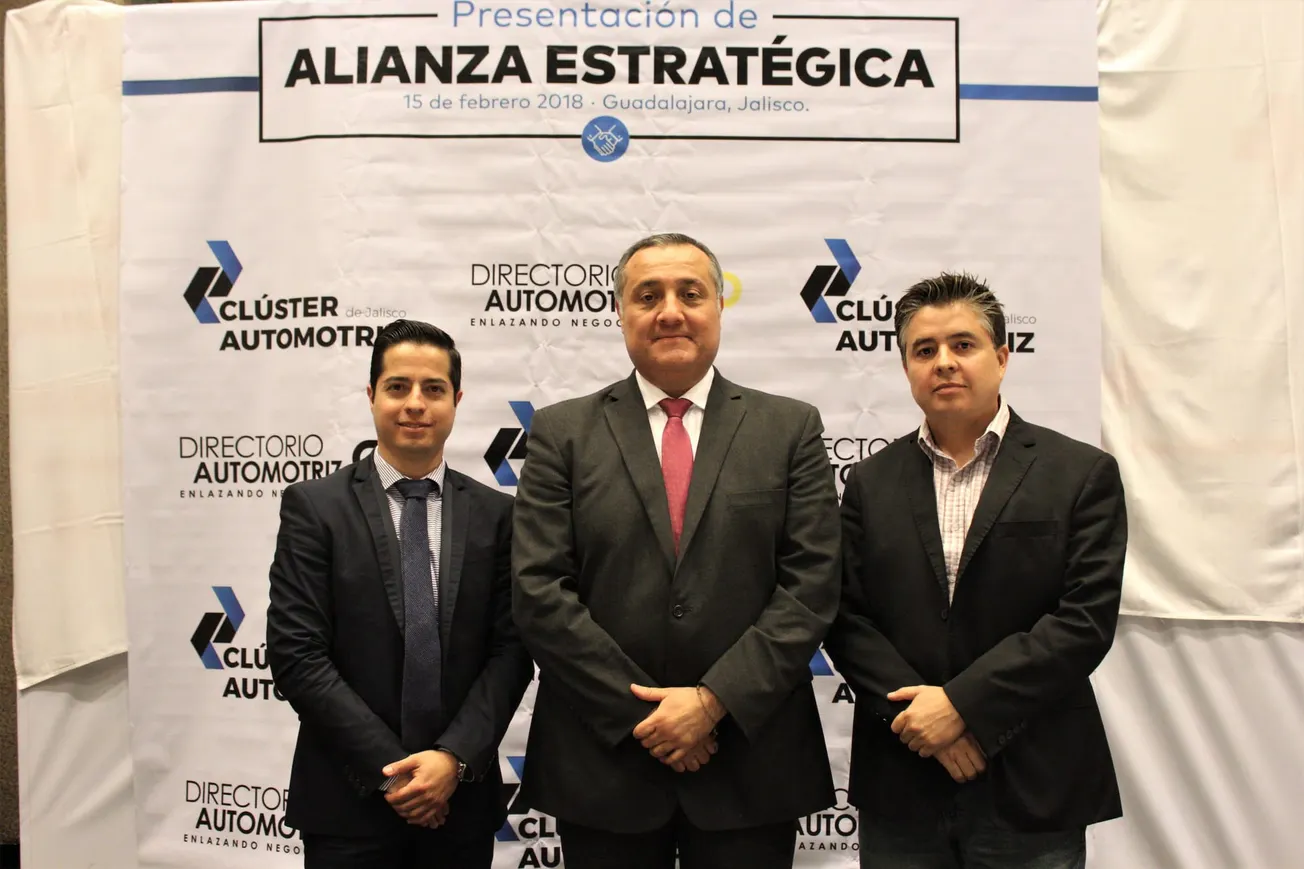 Firman convenio clúster automotriz de jalisco y directorio automotriz para impulsar negocios del sec