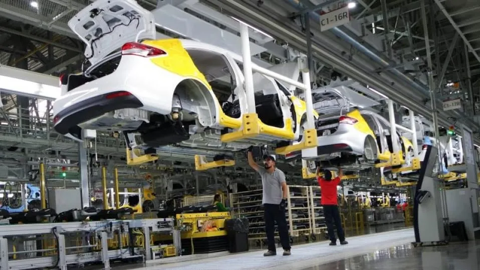 Industria automotriz aporta 3.7% del PIB nacional en 2017
