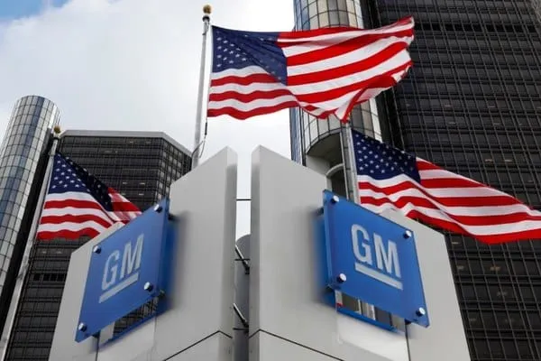 GM entrega avisos de despido en EU y ofrece transferencias de trabajo