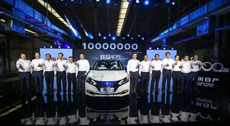 Dongfeng Nissan arranca producción del auto eléctrico sylphy